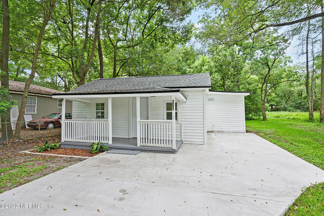 2BR Home in Jacksonville , FL