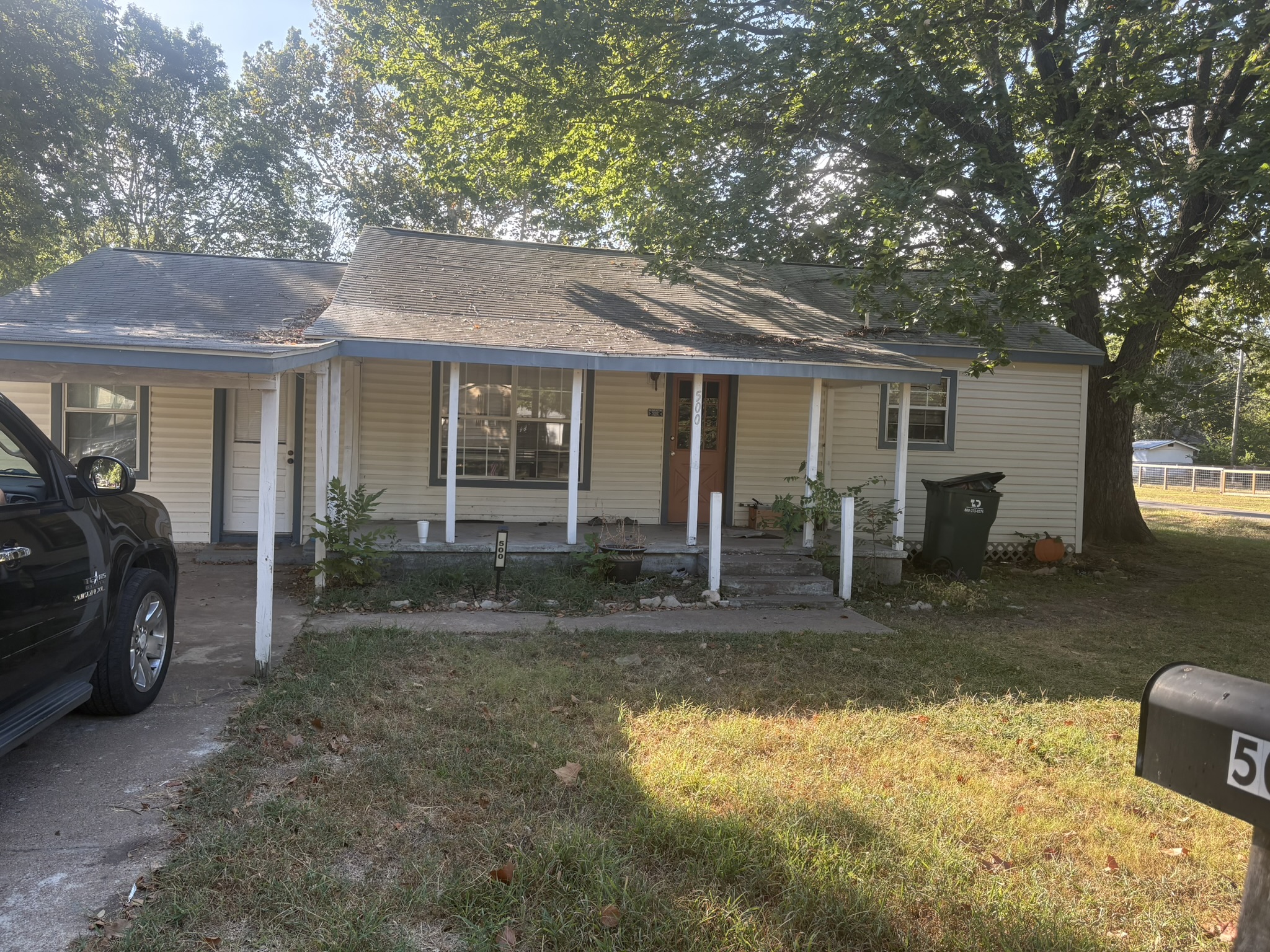 7BR Home in Smithville , TX