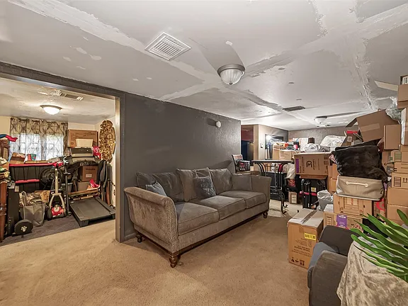 3BR Home in Houston โ Cash photo 3