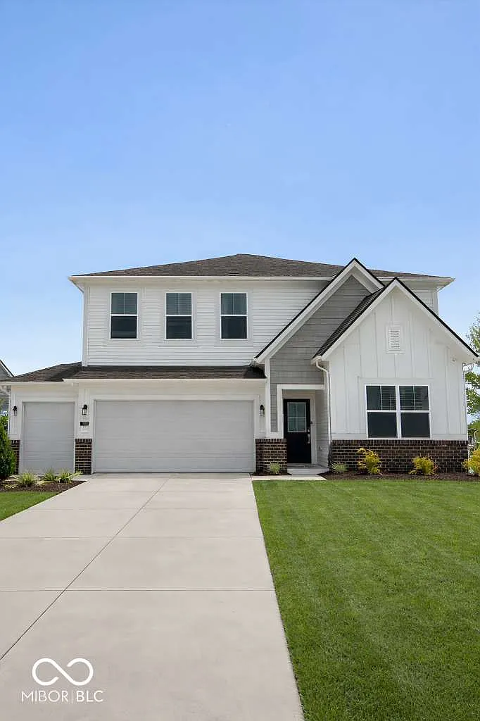 5BR Home in Pendleton , IN