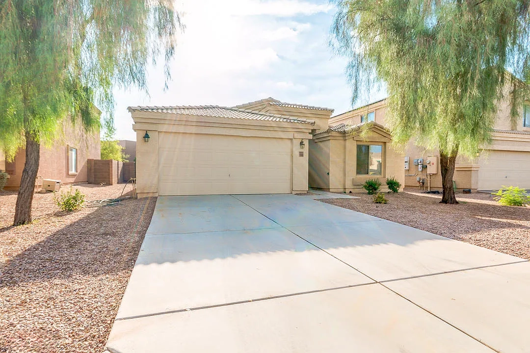6BR Home in Maricopa , AZ
