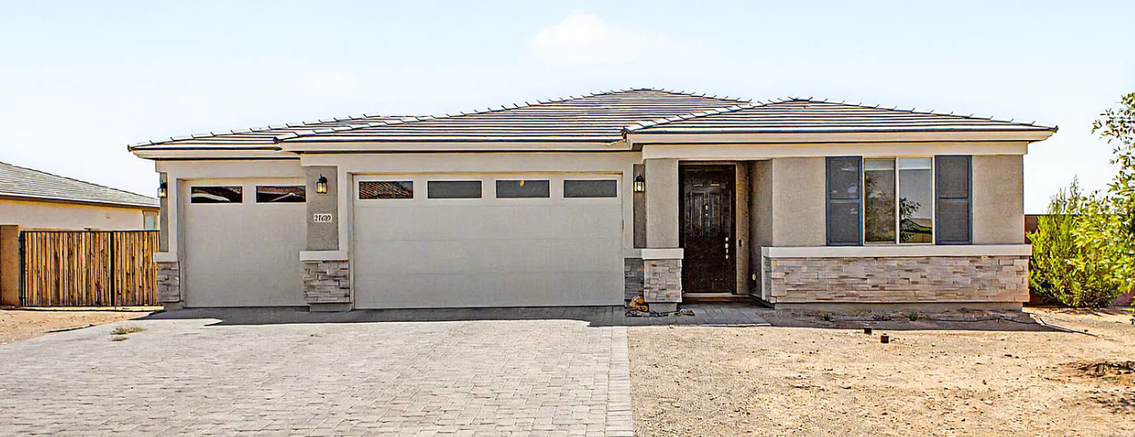 4BR Home in San Tan Valley , AZ