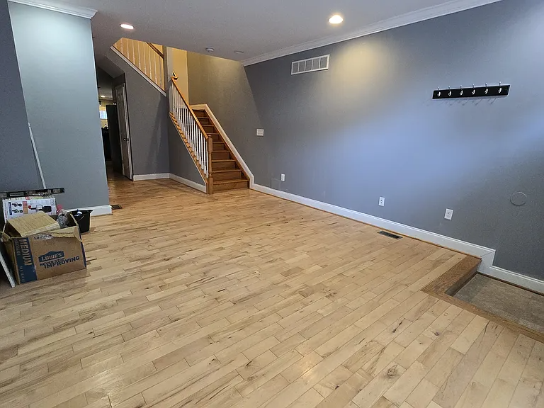 4BR Home in Baltimore , MD photo 2