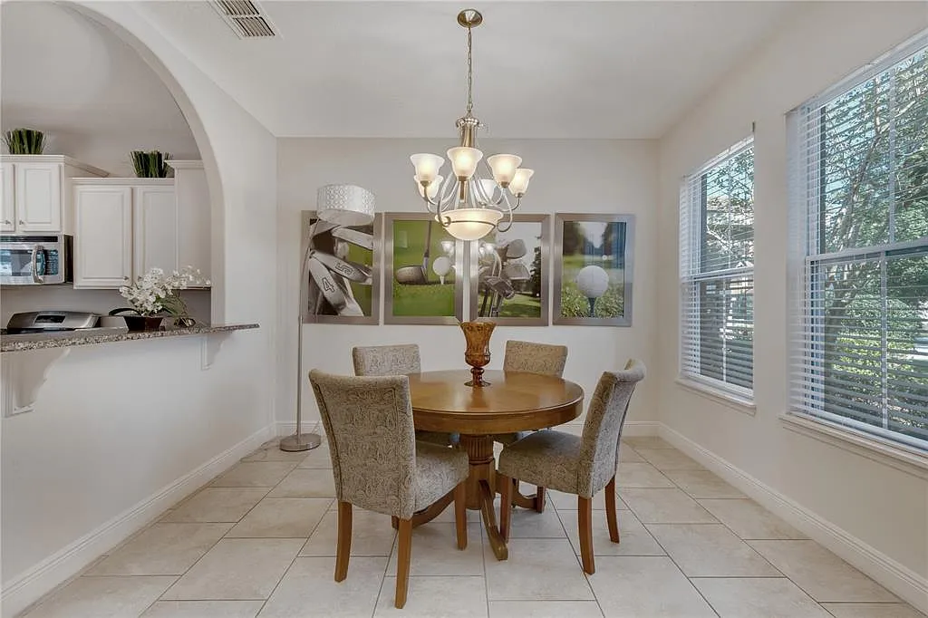 6BR Home in Davenport , FL photo 3