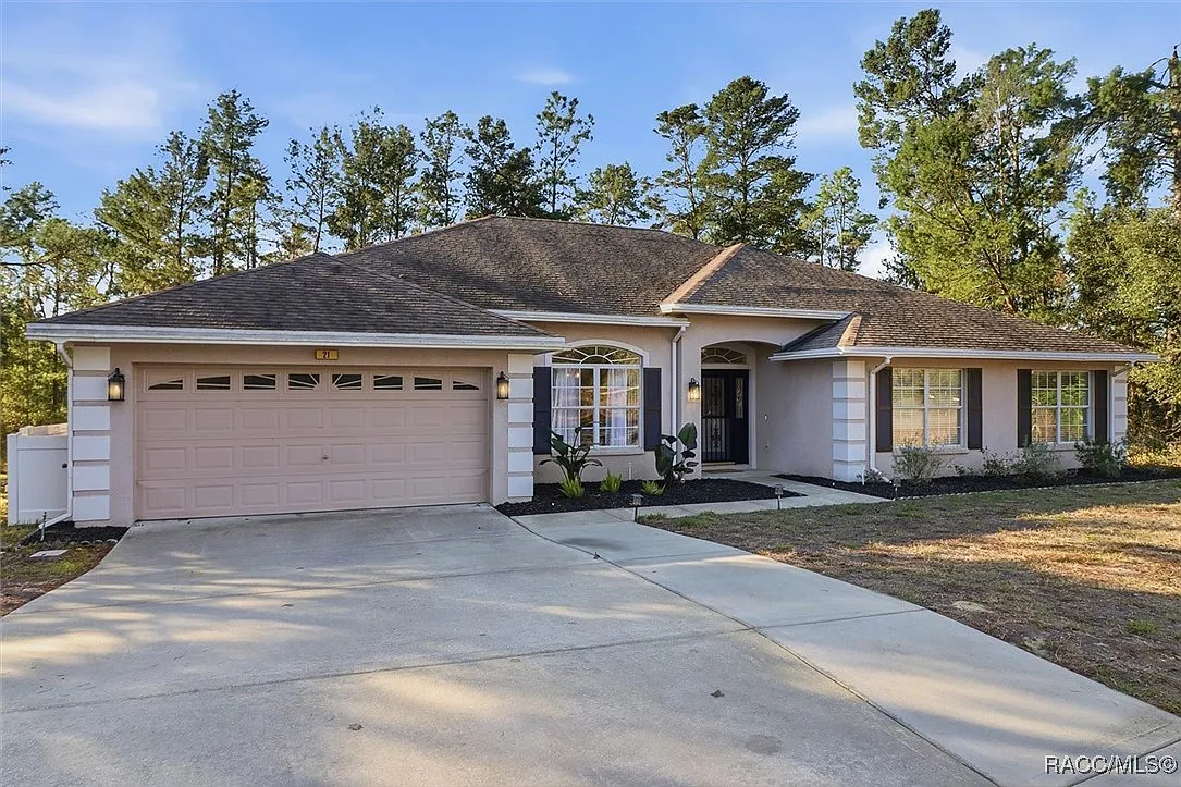 4BR Home in Homosassa , FL