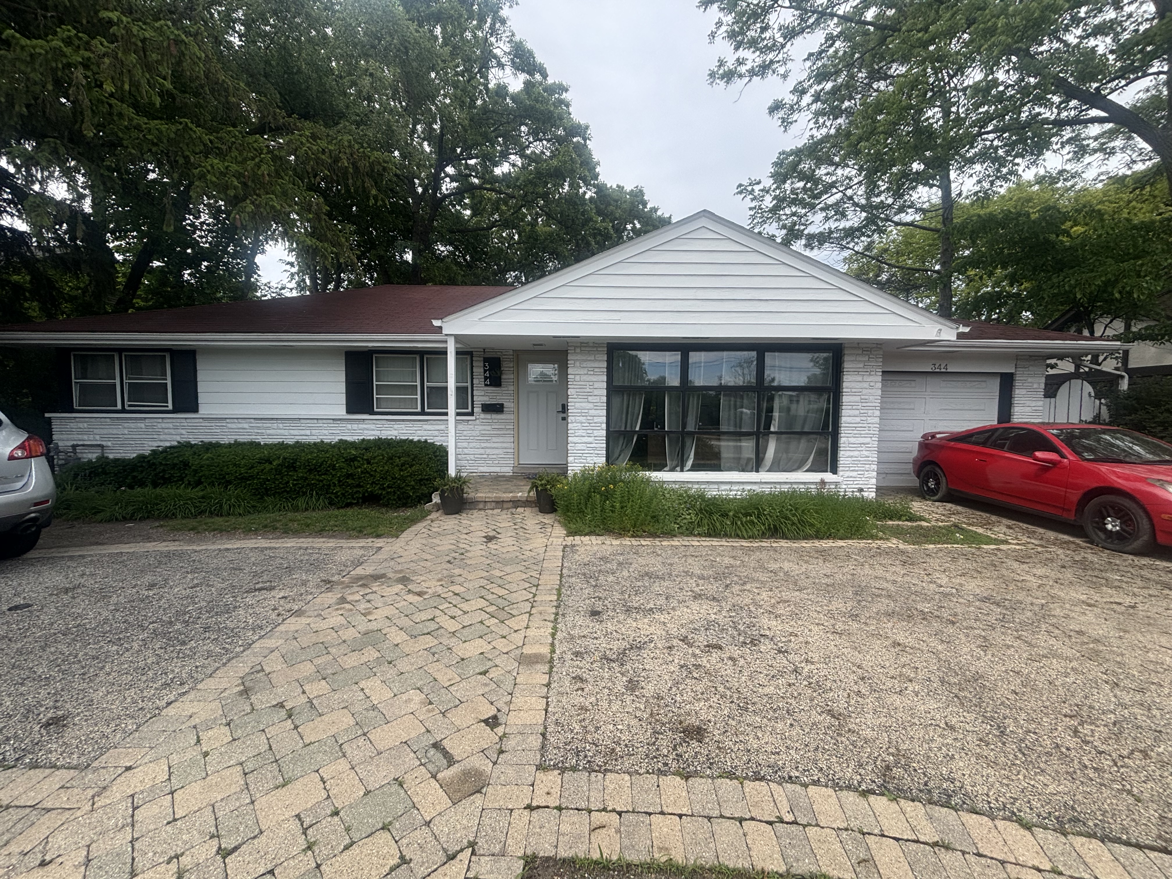 3BR Home in Deerfield , IL