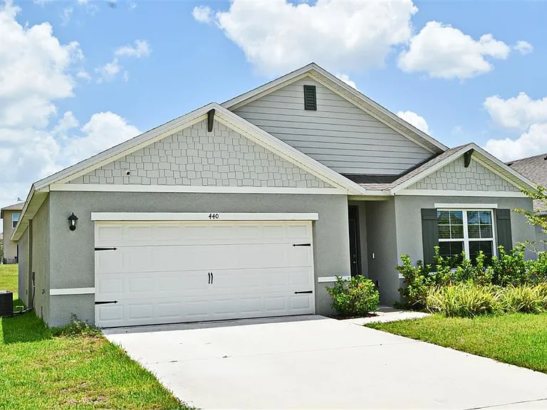 3BR Home in Deland , FL