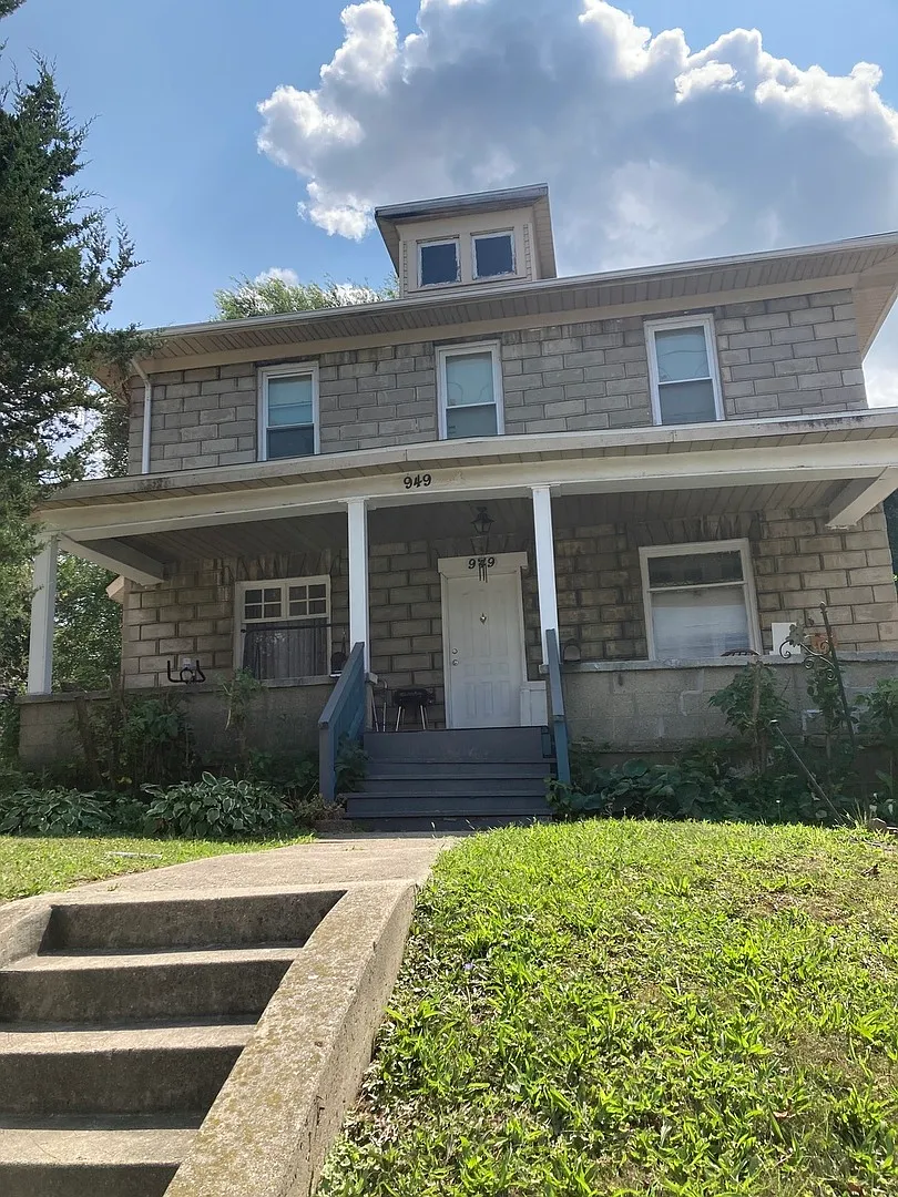 4BR Home in Aurora , IL
