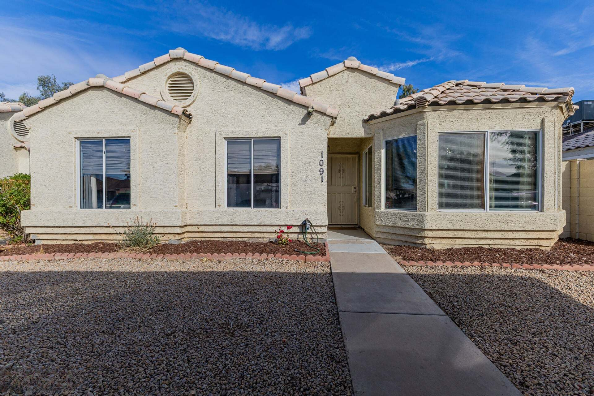 6BR Home in Phoenix , AZ