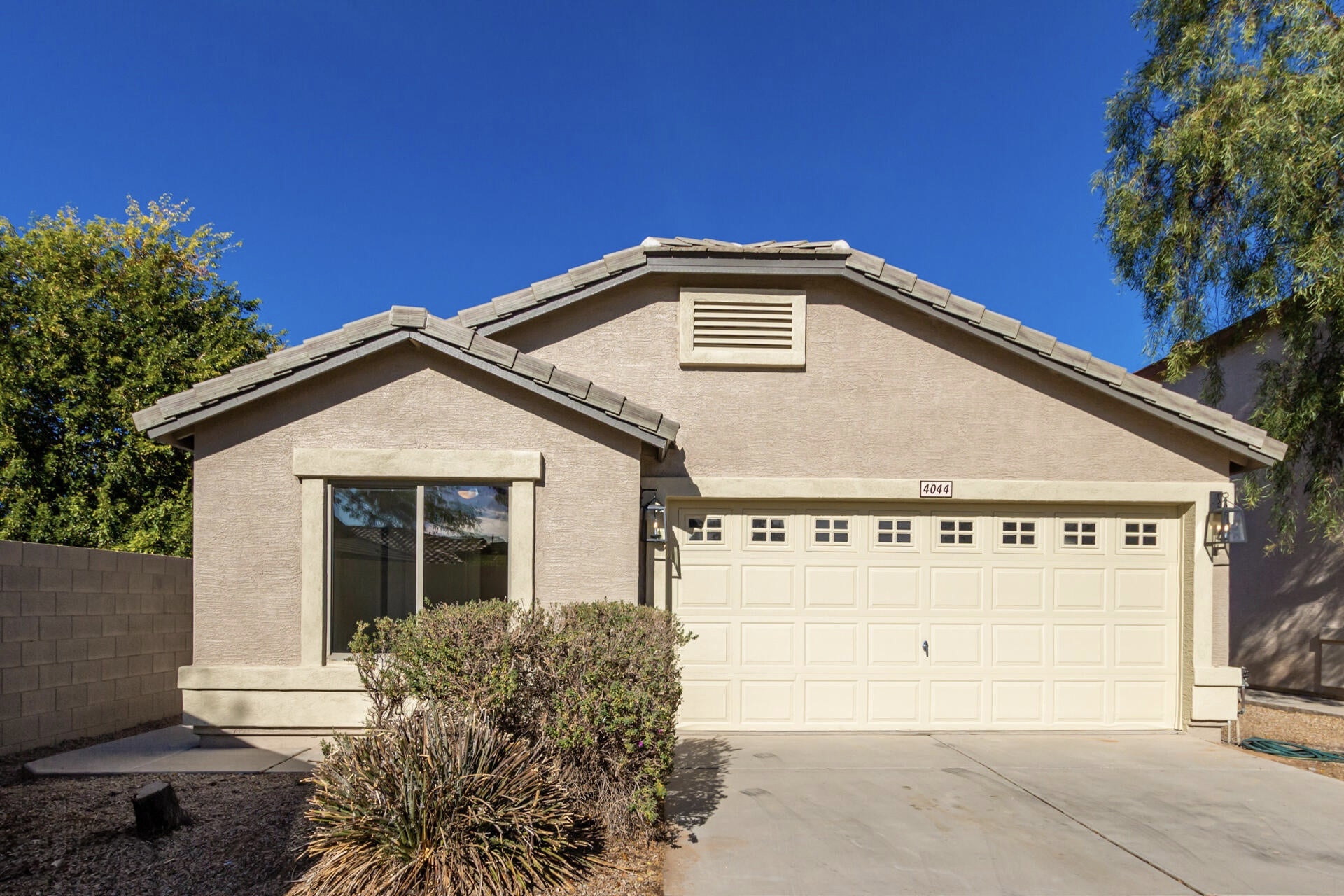 3BR Home in San Tan Valley , AZ