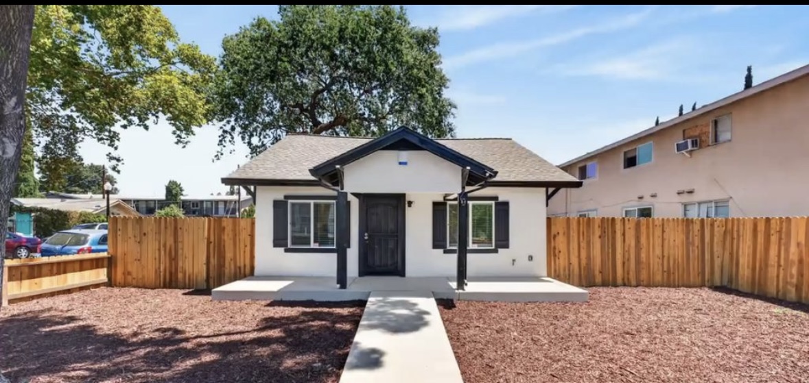 2BR Home in Sacramento , CA