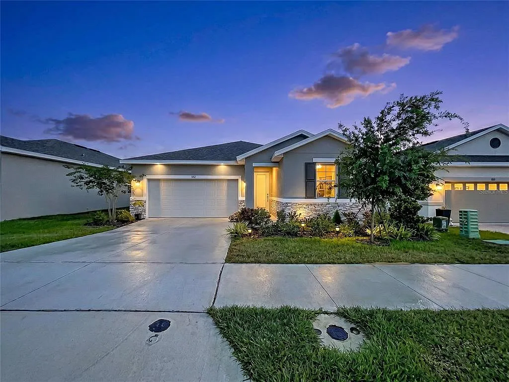 33898BR Home in Lake Wales , FL