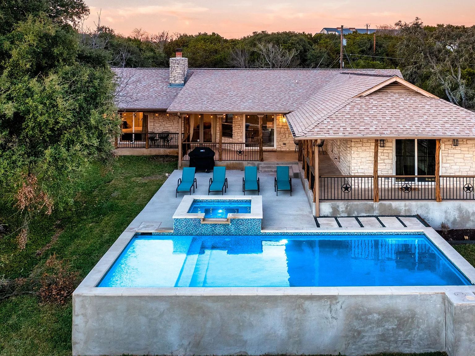 4BR Home in Austin , TX