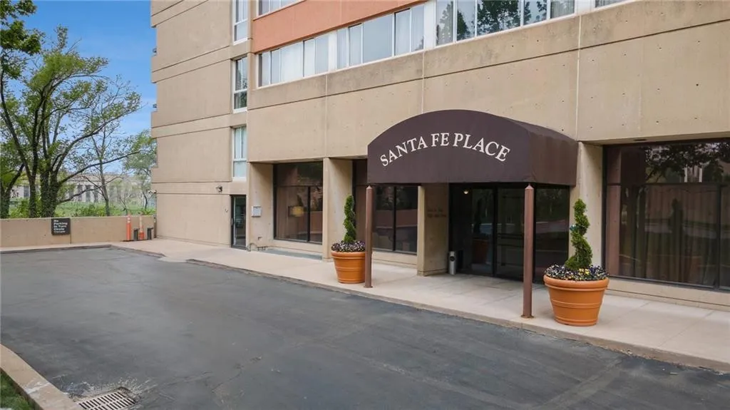 2BR Home in Kansas City , MO