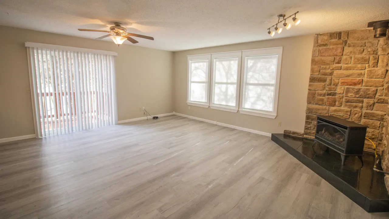 2BR Home in Branson , MO photo 2