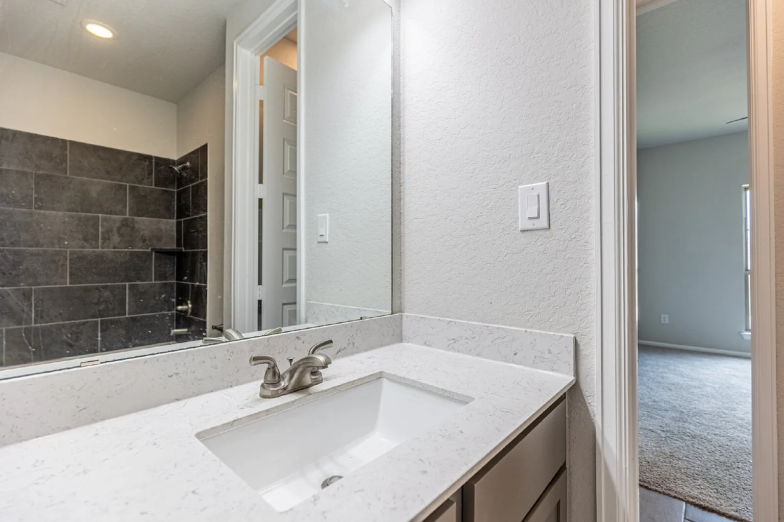 4BR Home in San Antonio , TX photo 3