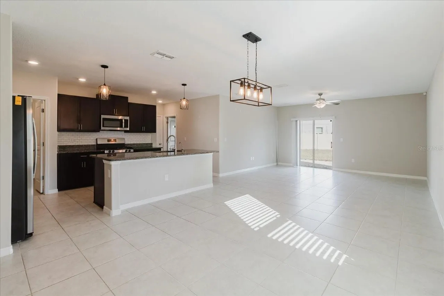 6BR Home in Sun City Center , FL photo 3